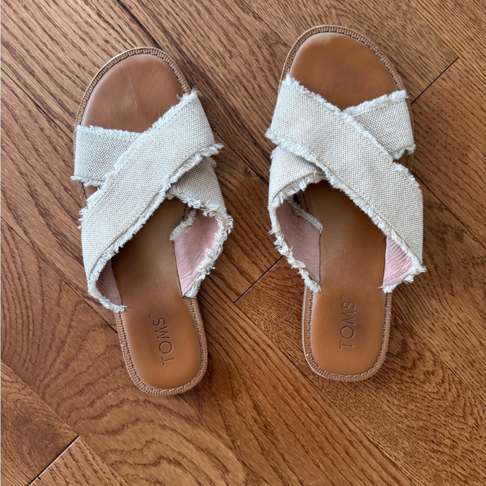 Toms Cream Criss-Cross Sandals